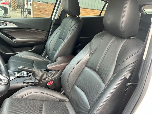 MAZDA馬自達 MAZDA 3  第8張相片