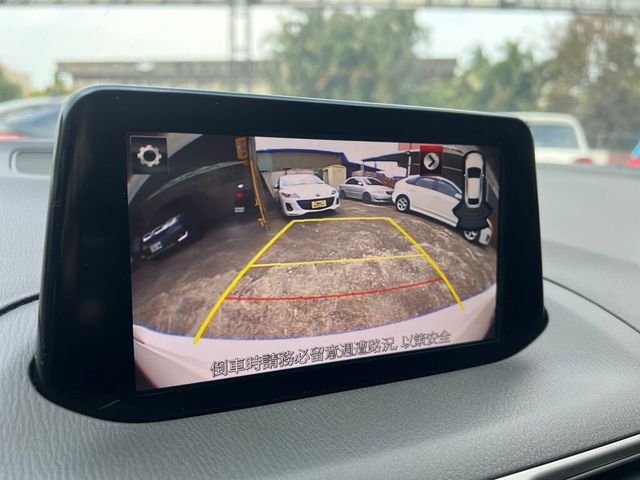 MAZDA馬自達 MAZDA 3  第12張相片