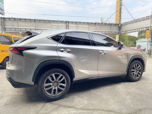 LEXUS凌志 NX200T  第5張相片
