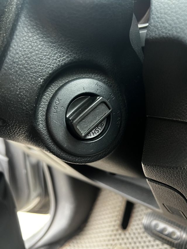 NISSAN日產 LIVINA  第9張相片