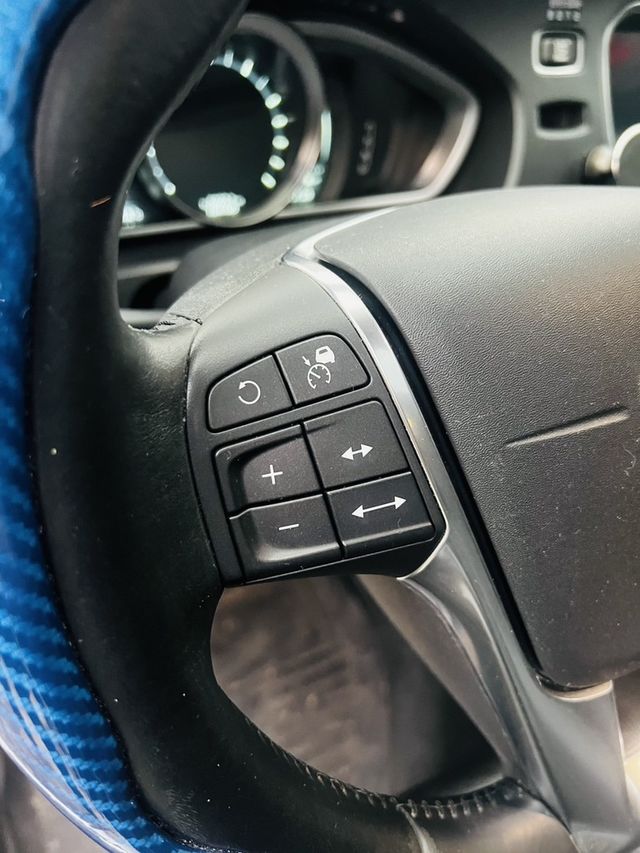 VOLVO富豪 V40  第13張相片