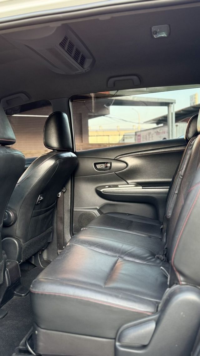 TOYOTA豐田 WISH  第6張相片
