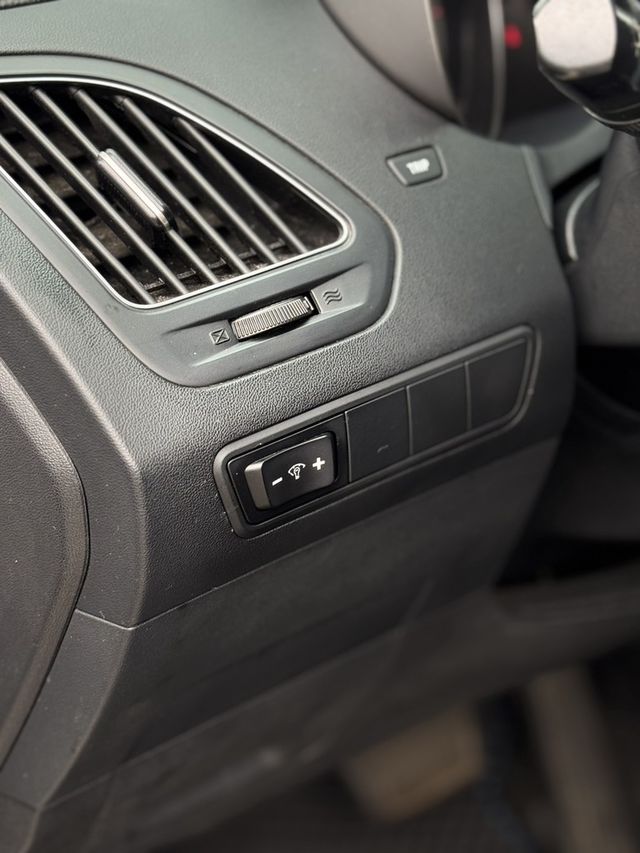 HYUNDAI現代 IX35  第11張相片