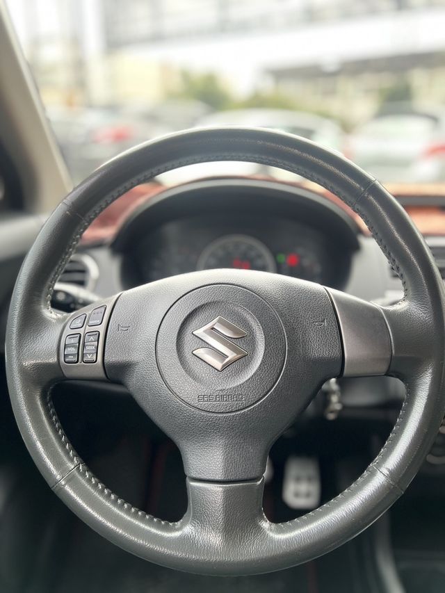 SUZUKI鈴木 SWIFT  第8張相片