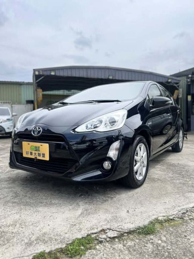 TOYOTA豐田 PRIUS C  第1張相片