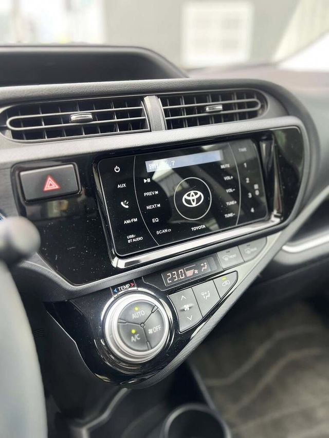TOYOTA豐田 PRIUS C  第12張相片