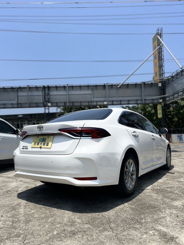 TOYOTA豐田 ALTIS  第3張相片