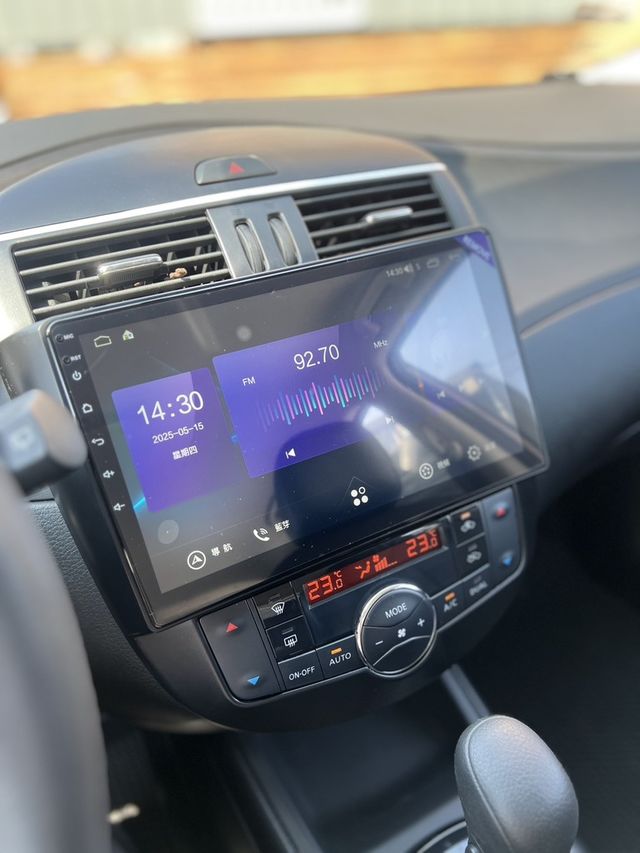 NISSAN日產 TIIDA  第9張相片