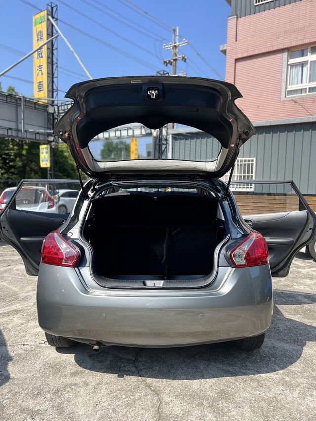 NISSAN日產 TIIDA  第13張相片