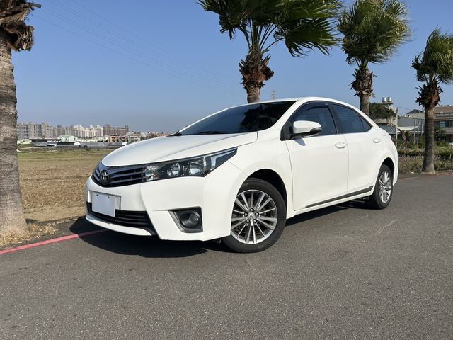 TOYOTA豐田 ALTIS  第1張相片