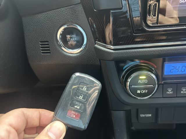 TOYOTA豐田 ALTIS  第9張相片