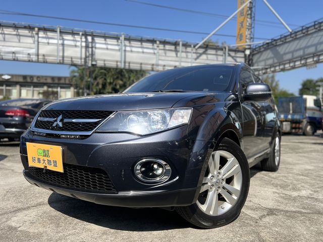 MITSUBISHI三菱 OUTLANDER  第1張相片
