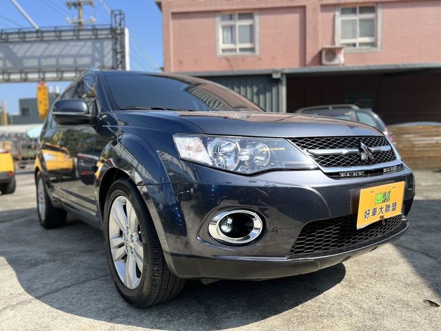 MITSUBISHI三菱 OUTLANDER  第3張相片