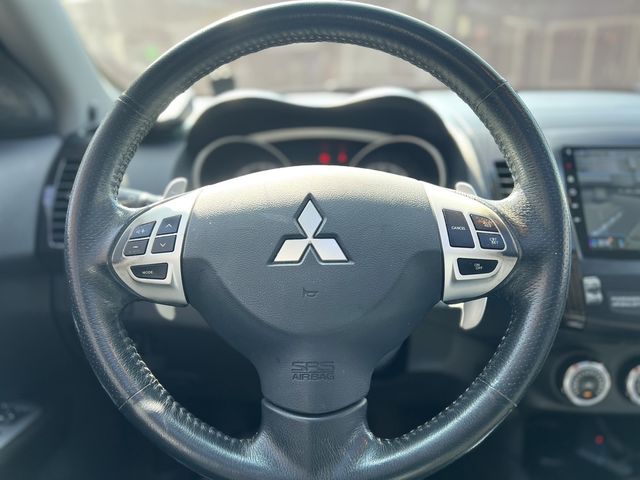 MITSUBISHI三菱 OUTLANDER  第9張相片