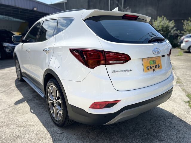 HYUNDAI現代 SANTA FE  第5張相片