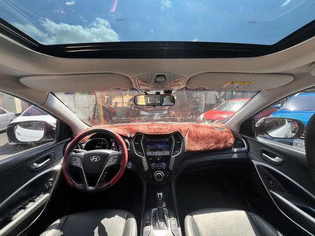 HYUNDAI現代 SANTA FE  第14張相片