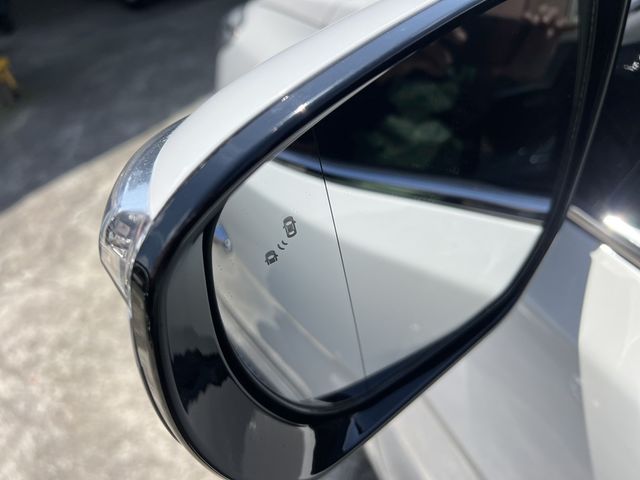 HYUNDAI現代 SANTA FE  第17張相片