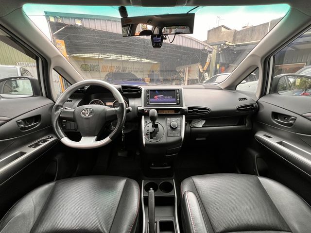 TOYOTA豐田 WISH  第5張相片