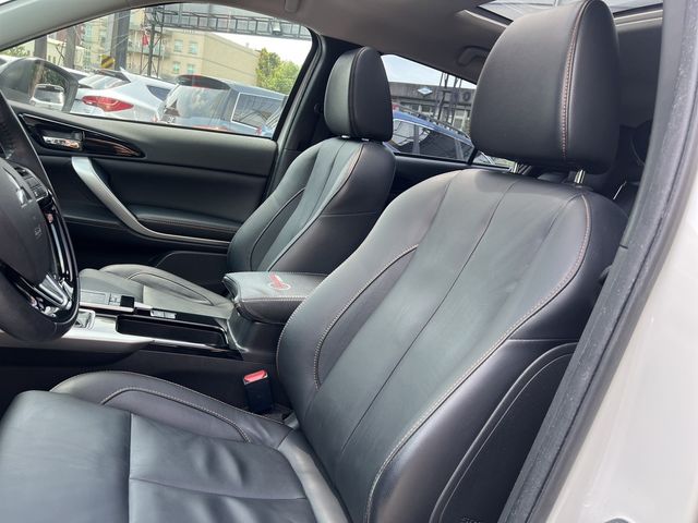 MITSUBISHI三菱 ECLIPSE  第6張相片