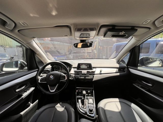 BMW寶馬 218I  第5張相片