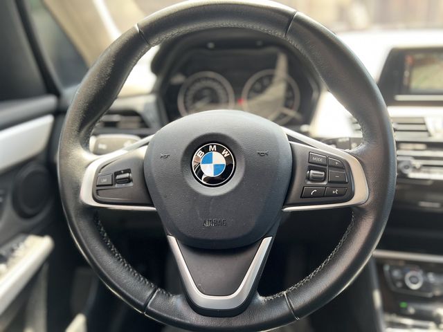 BMW寶馬 218I  第6張相片