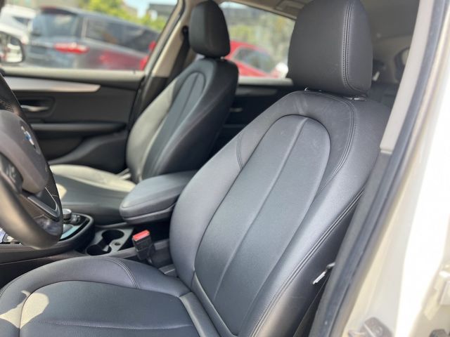 BMW寶馬 218I  第11張相片