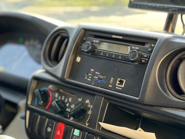 HINO日野 300  第19張相片