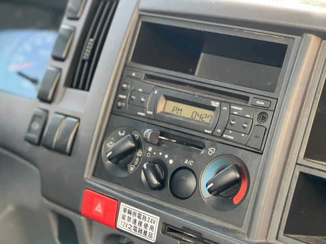 ISUZU五十鈴 ELF  第15張相片