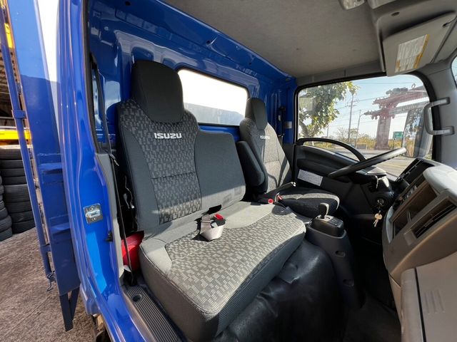 ISUZU五十鈴 ELF  第19張相片