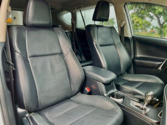 TOYOTA豐田 RAV4  第10張相片