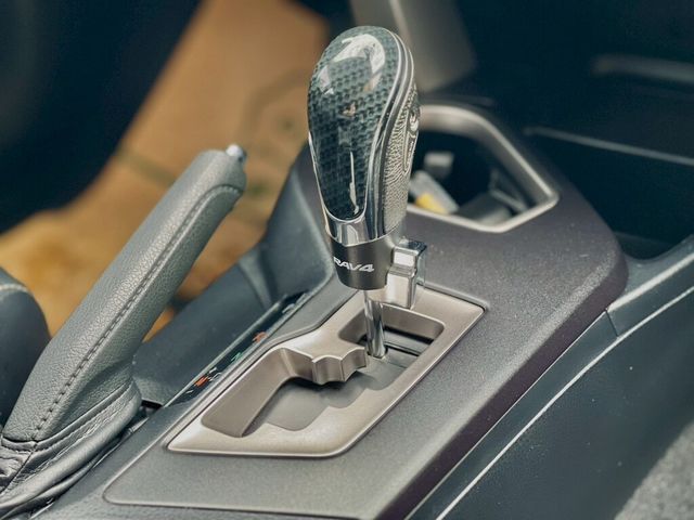 TOYOTA豐田 RAV4  第15張相片