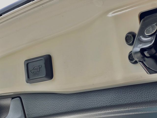 TOYOTA豐田 RAV4  第11張相片