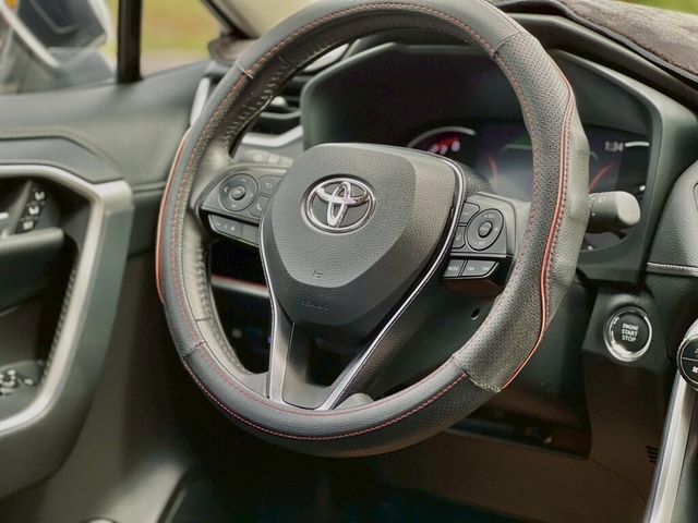TOYOTA豐田 RAV4  第15張相片