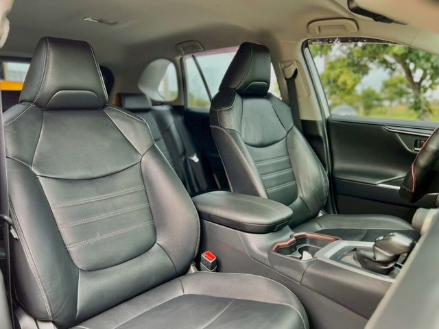 TOYOTA豐田 RAV4  第16張相片