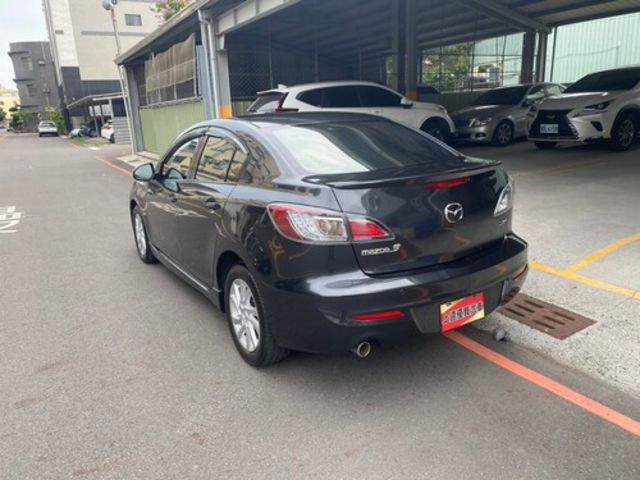 MAZDA馬自達 MAZDA 3  第7張相片