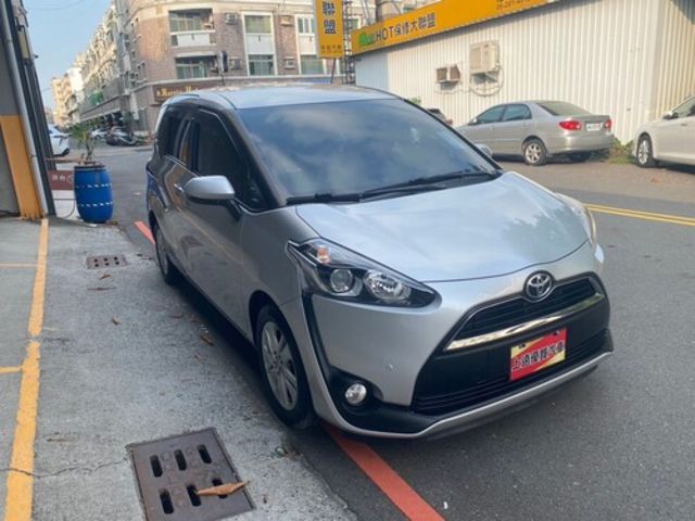 TOYOTA豐田 SIENTA  第3張相片