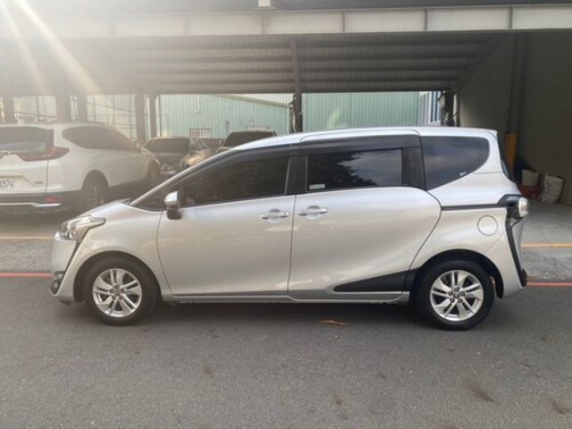 TOYOTA豐田 SIENTA  第8張相片