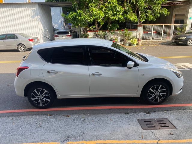 NISSAN日產 TIIDA  第4張相片