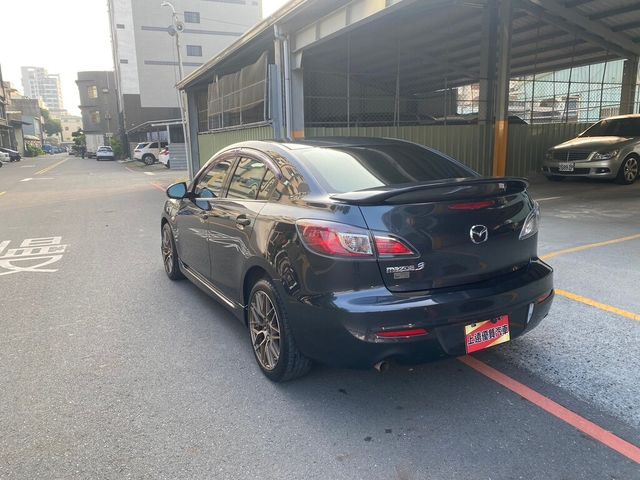 MAZDA馬自達 MAZDA 3  第7張相片