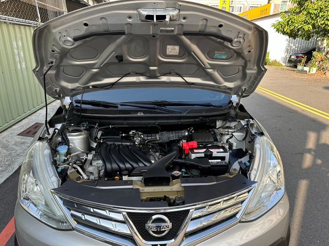 NISSAN日產 LIVINA  第8張相片