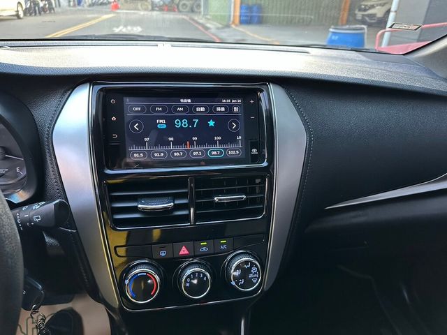TOYOTA豐田 YARIS  第16張相片