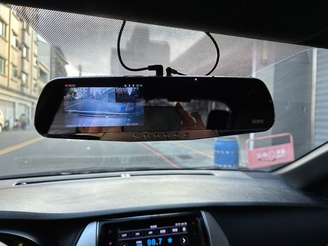 TOYOTA豐田 YARIS  第17張相片