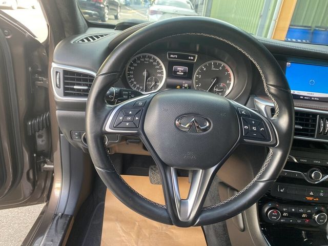INFINITI無限 Q30  第35張相片