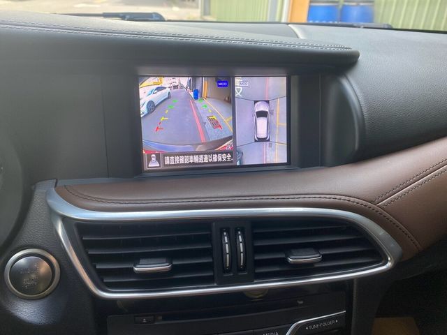INFINITI無限 Q30  第37張相片