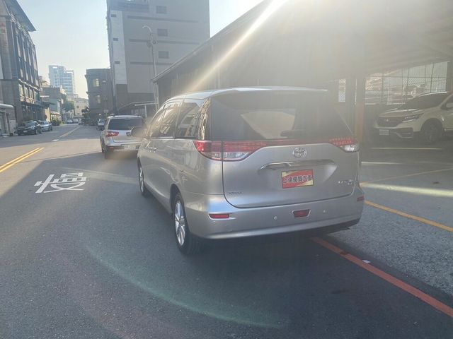TOYOTA豐田 PREVIA  第9張相片