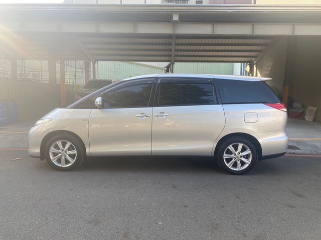 TOYOTA豐田 PREVIA  第15張相片