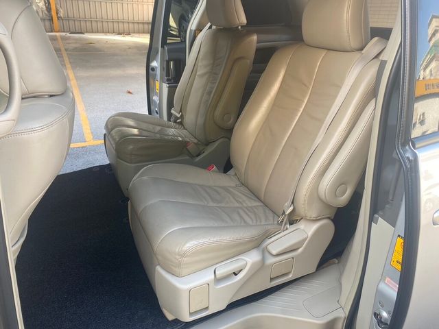 TOYOTA豐田 PREVIA  第29張相片