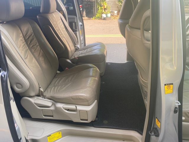 TOYOTA豐田 PREVIA  第31張相片