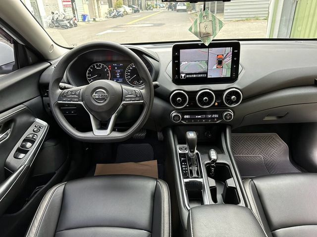 NISSAN日產 SENTRA  第14張相片