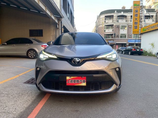 TOYOTA豐田 C-HR  第2張相片